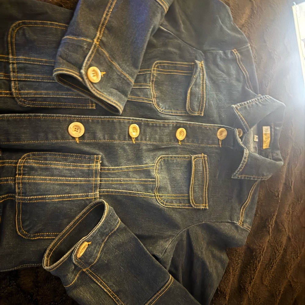 Tulle Women’s Dark Blue Denim Jacket